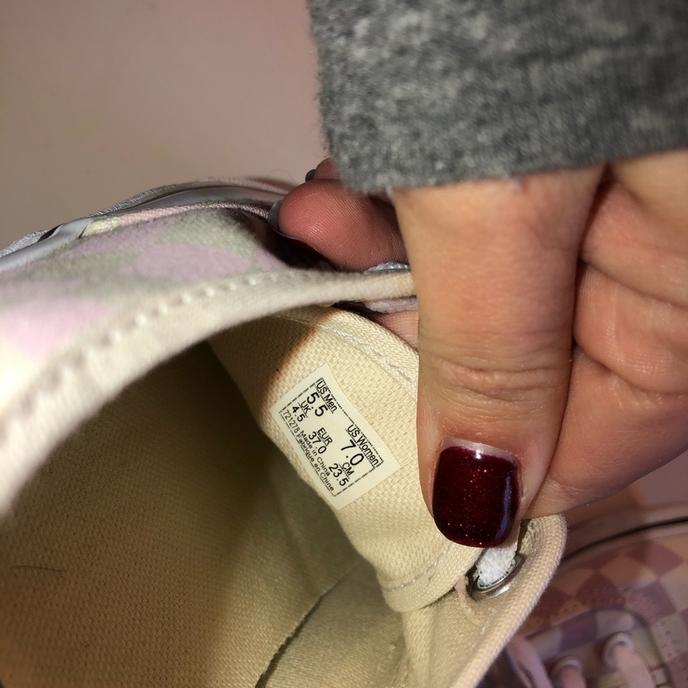 Vans - Picture 2 of 2